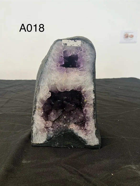 Géode D'Améthyste A018