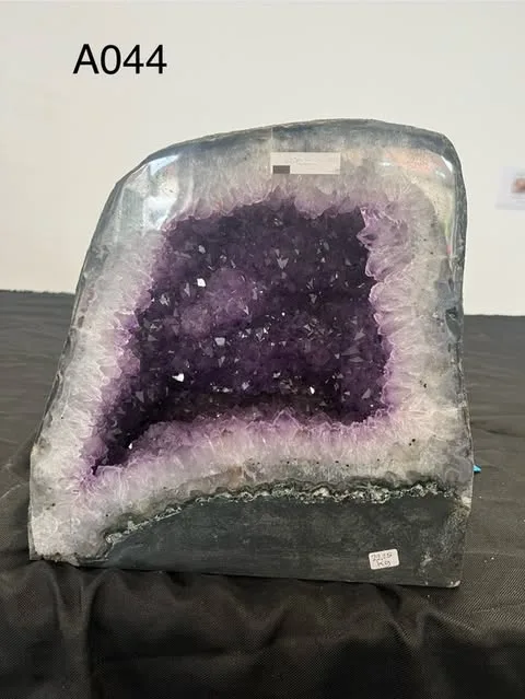 Géode d'Améthyste A044