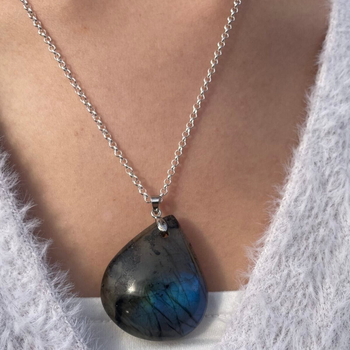 Collier Goutte en Labradorite Bleue