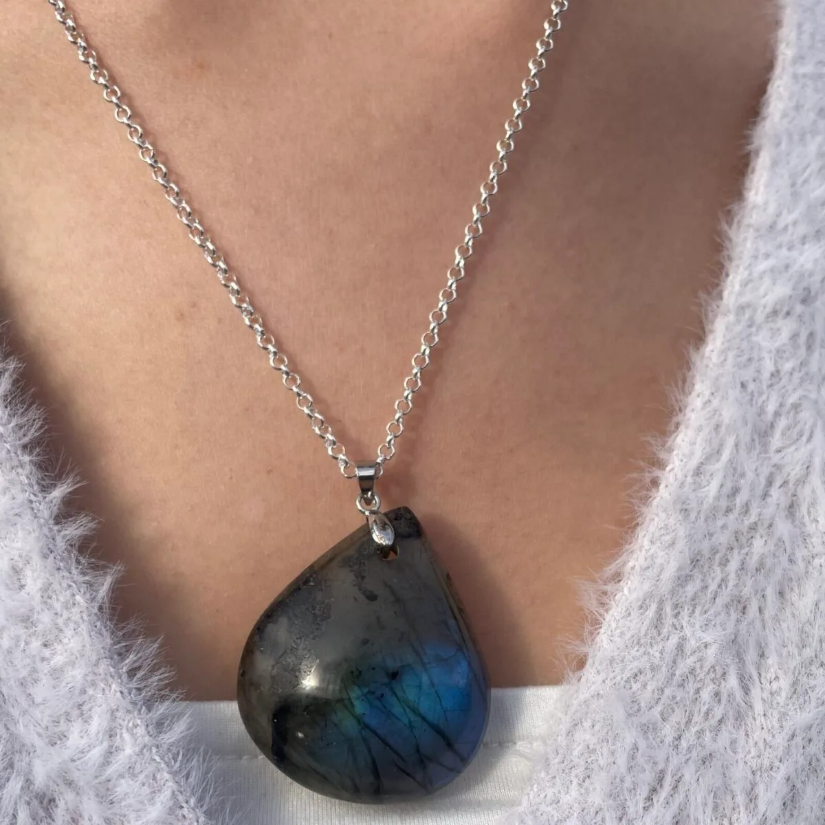 Collier Goutte en Labradorite Bleue