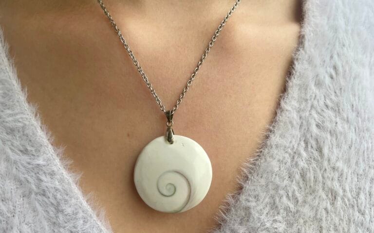 Pendentif Oeil de Sainte-Lucie