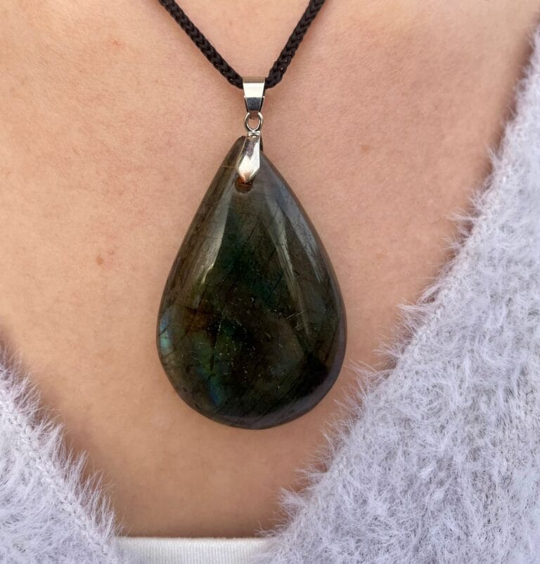 Collier en Labradorite (goutte)