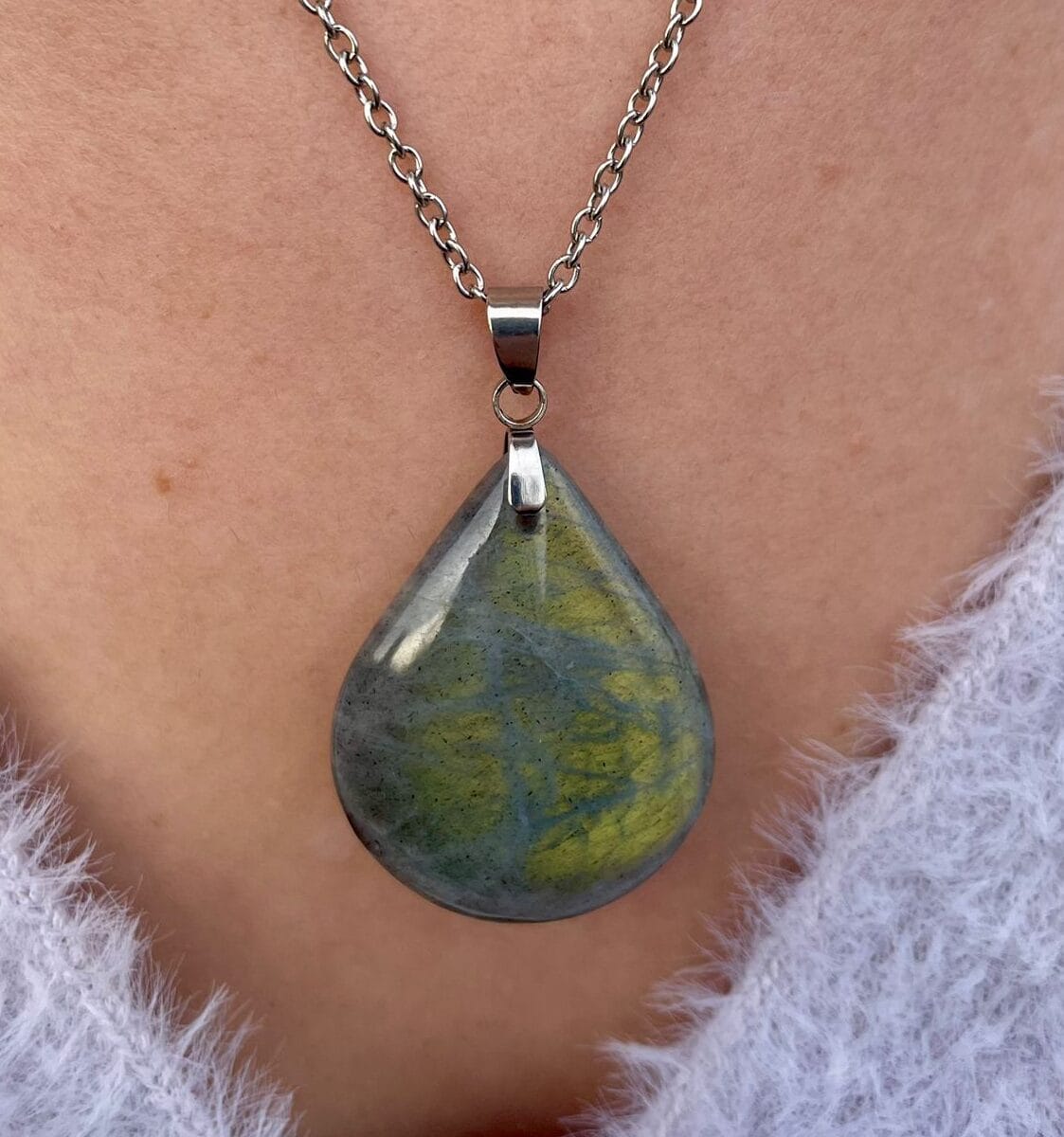 Collie en Labradorite (goutte)