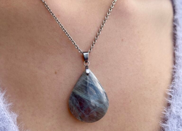 Pendentif en Labradorite (goutte)