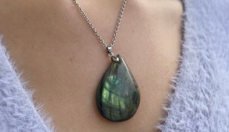 Pendentif en Labradorite (goutte)