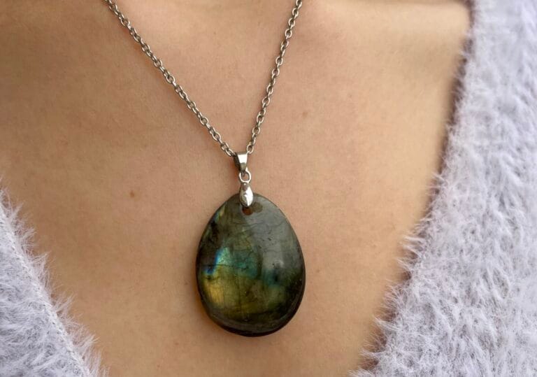 Pendentif en Labradorite (galet)