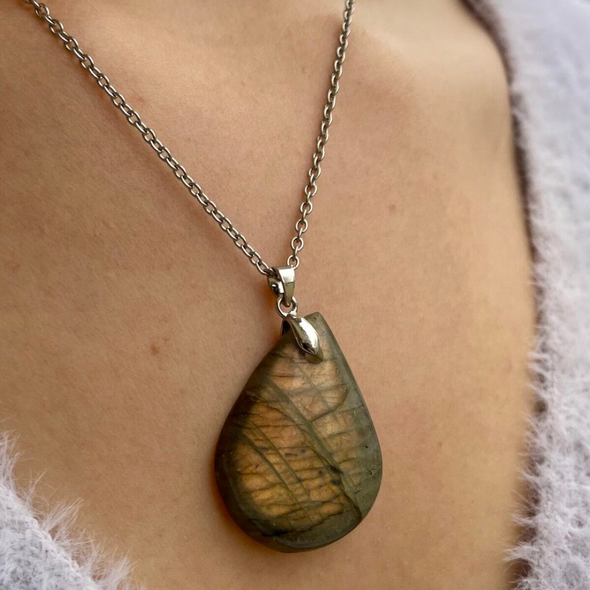 Pendentif en Labradorite (goutte)