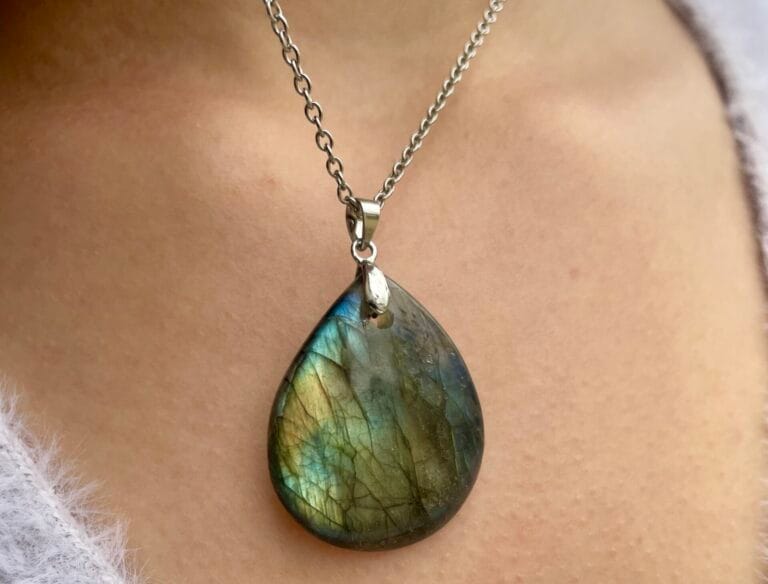 Pendentif en Labradorite (goutte)