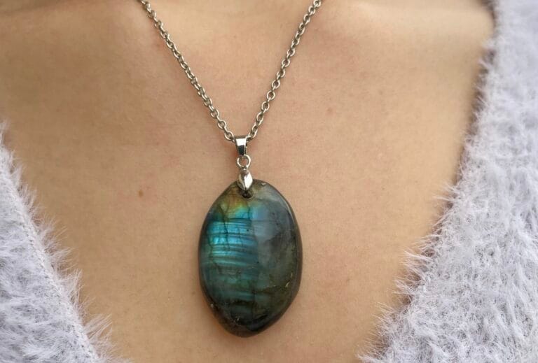 Pendentif en Labradorite (galet)
