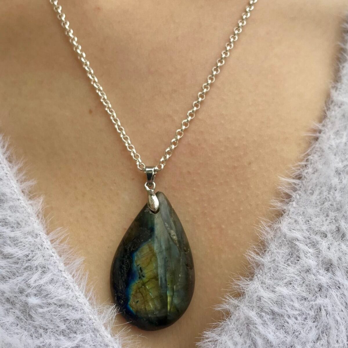 Pendentif goutte en Labradorite