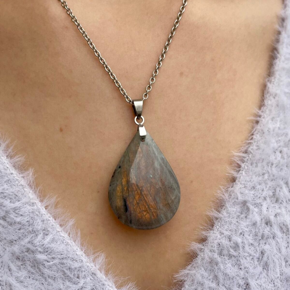 Pendentif goutte en Labradorite