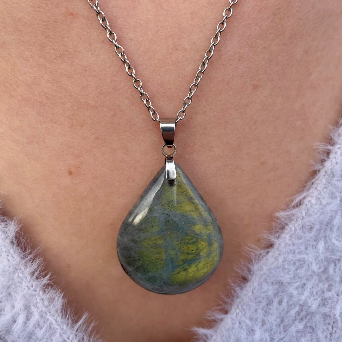 Pendentif goutte en Labradorite