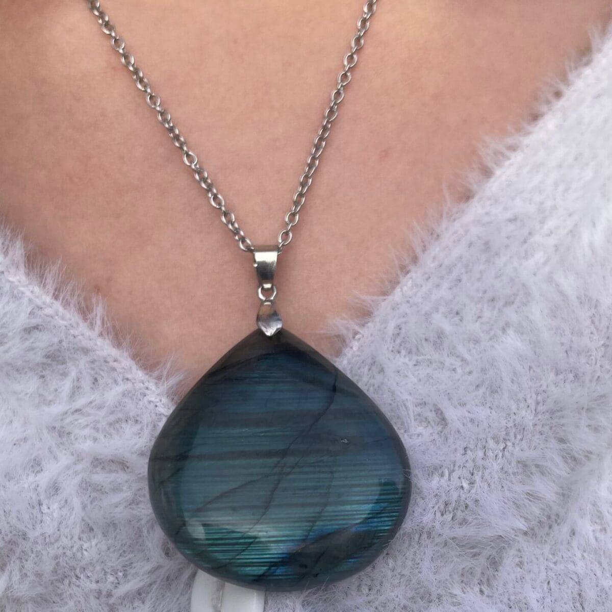 Pendentif goutte en Labradorite