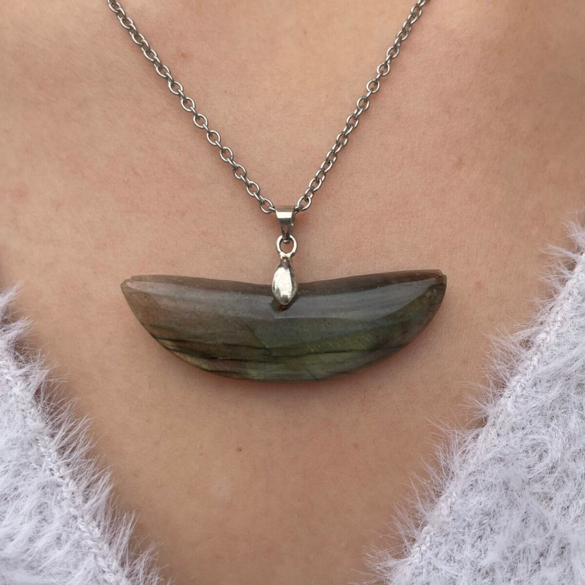 Collier en labradorite