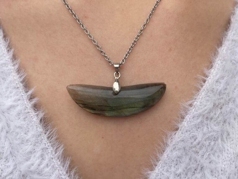 Collier en labradorite
